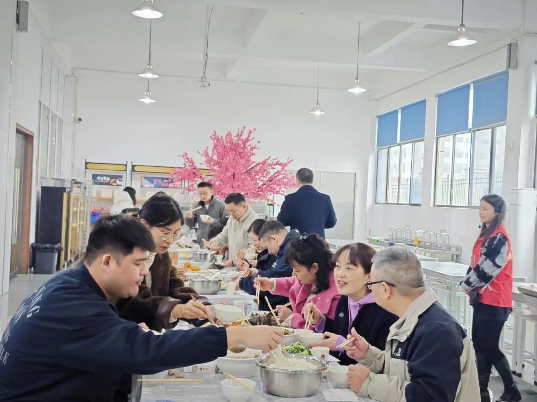 “財信人壽邵陽中支工會活動”在天香大健康產業(yè)園圓滿舉行